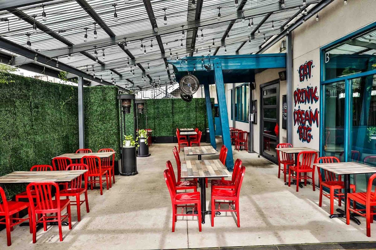 District Kitchen + Cocktails (Anderson Lane)
