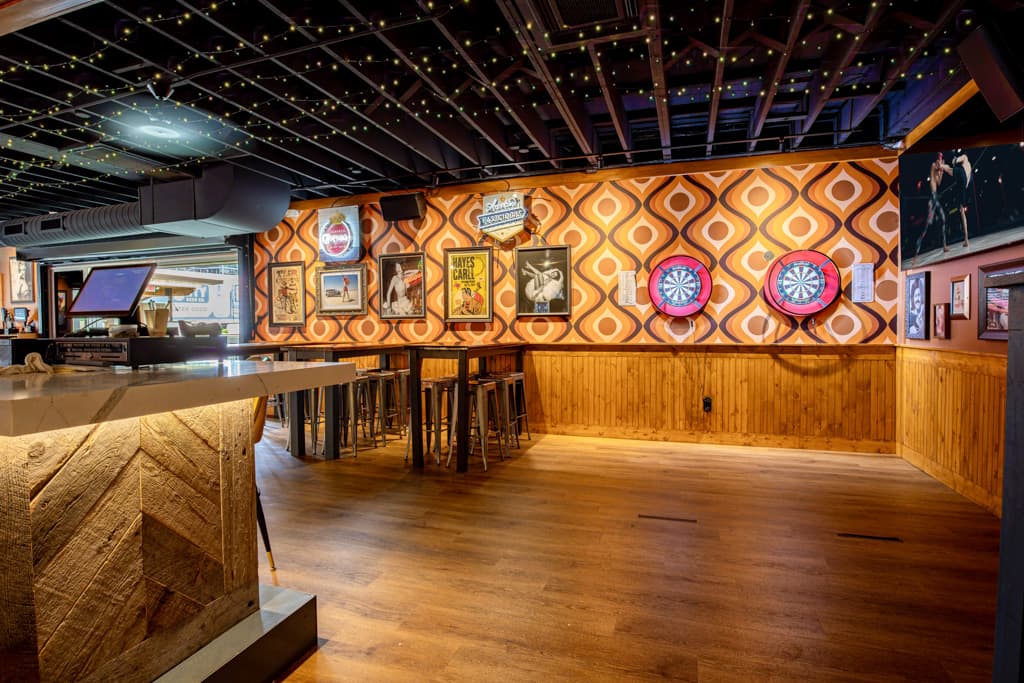 Woody's Bar