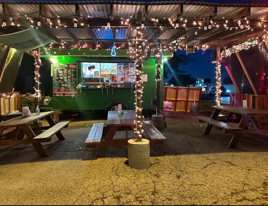 Los Arcos Taqueria